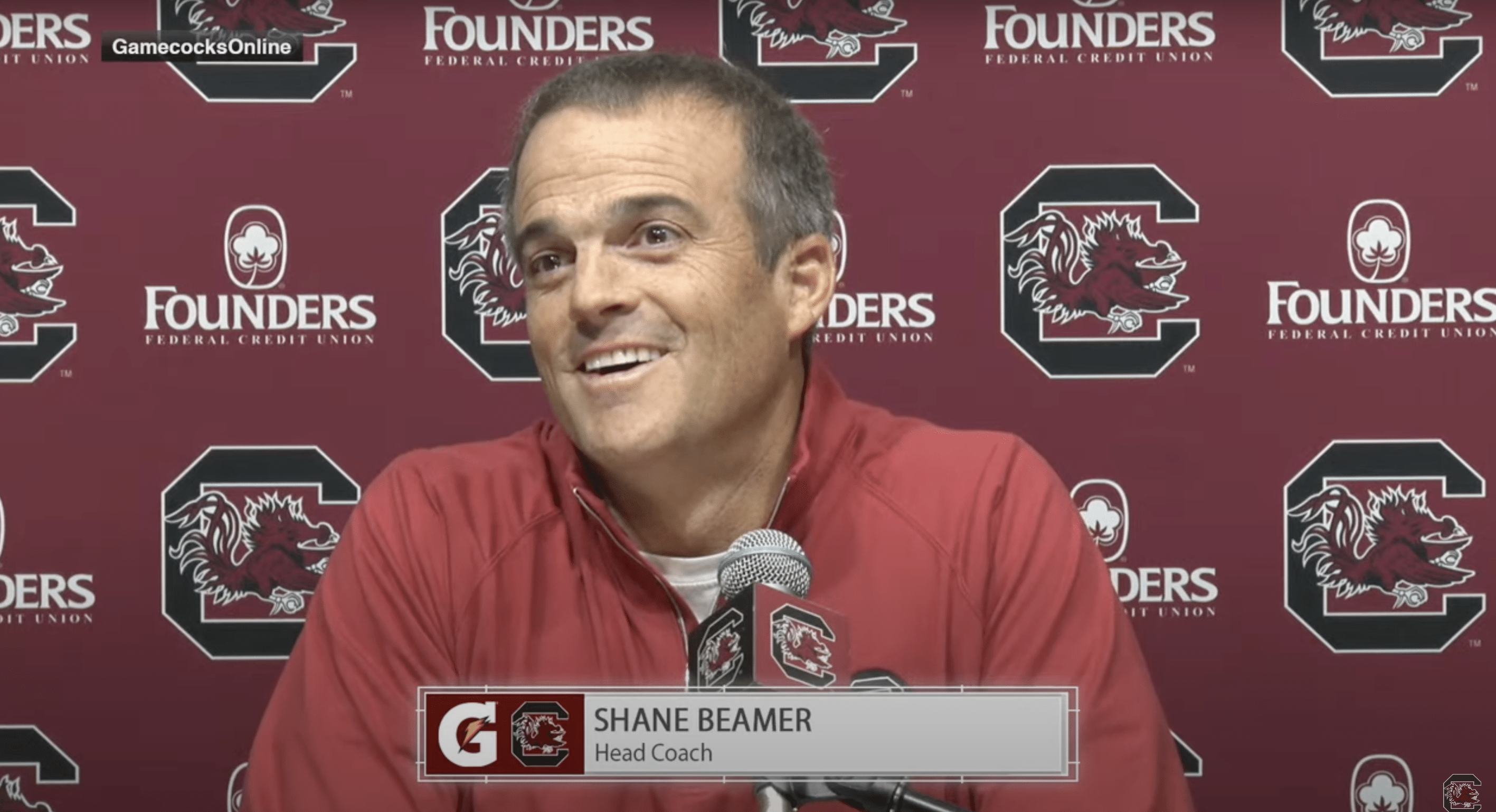 Shane Beamer shares his plan for sunglasses ahead of Kentucky game